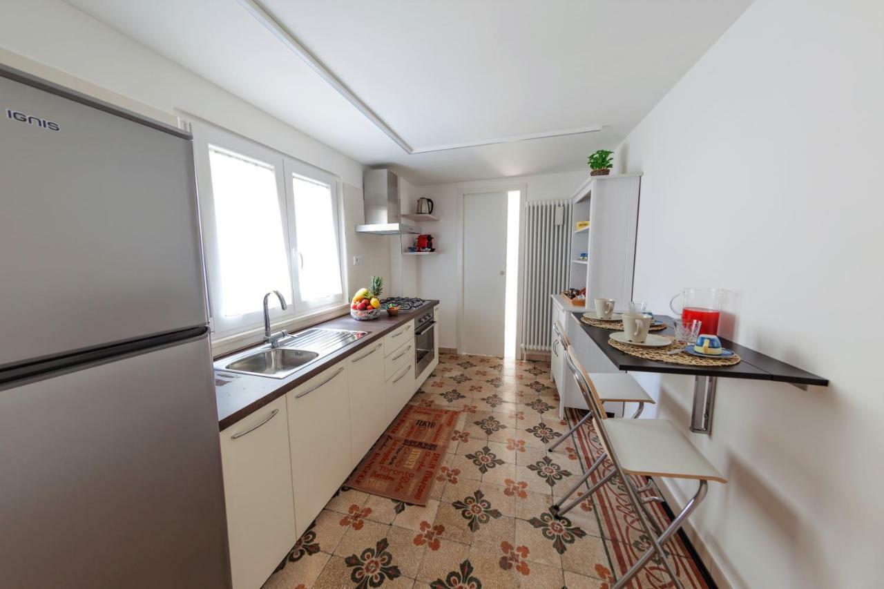 Casa Vacanza L'Alloro 2 Matera Exterior photo